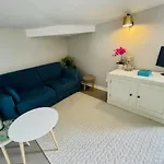 Air-Conditioned Rooftop Flat In La Rochelle