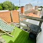 Air-Conditioned Rooftop Flat In La Rochelle