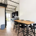 Superbe Appartement Facon Loft A 2 Pas Du Centre !
