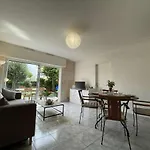Appartement 3 Pieces Avec Piscine, Proche Commerces Et Transports, La Rochelle - Fr-1-246-690