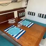 Sejour Unique A Bord D Un Voilier Au Coeur De La Rochelle