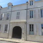 Le Gîte Du Parc avec parking vieux port et plage au calme