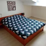 Petite Maison Avec Jardin