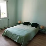 Le Paradis Face Au Marche