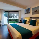 Logis Hotel Le Rochelois