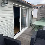 Les Marionnettes, Maison De Ville 80M2 Avec Terrasse