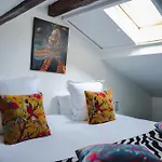 Le Manoir Hotel