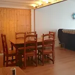 Guestready - Retro Apt Near Grande Horloge