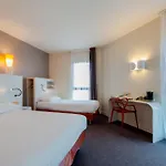 Kyriad La Rochelle Centre - Les Minimes