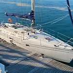 Coriandre 2 - Dormir Sur Un Grand Voilier 9 Personnes By Nuits Au Port