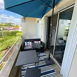 Lovely Apartment With Balcony Near The Lake