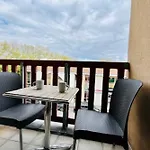 Charming Accommodation With Pool In La Rochelle