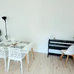 Maison De Ville Au Calme Avec Jardin Et Parking