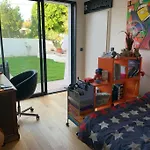 Maison De Vacances Piscine Interieure La Rochelle