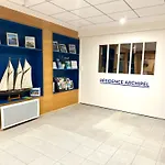 Caporizon-L\'Archipel-T1-Piscine-Plein Centre-Terrasse