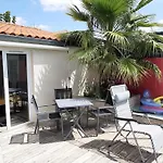 Studio Independant Chez L\'Habitant Avec Piscine Et Cuisine Exterieures