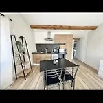 Logement Paisible Avec Parking