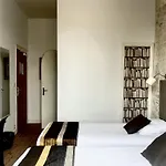 Hotel De La Paix