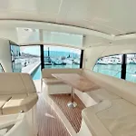 Sejour De Reve Sur Un Yacht Linge Et Menage Inclus - Boat Paradise La Rochelle