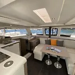 La Rochelle Sur L\'Eau