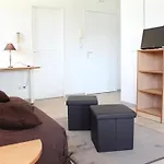 La Rochelle: Appt 2 Pieces, Piscine, Parking, Animaux Ok - Fr-1-246-648