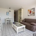 Studio Meuble 4 Pers - Terrasse & Parking A La Rochelle - Fr-1-825-30
