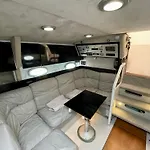 Une Nuit Atypique Sur Un Bateau Linge Et Menage Inclus - Boat Paradise La Rochelle