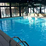 Studio Dans Une Residence Hoteliere Avec Piscine Couverte