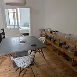Maison Calme Avec Terasse Proche Centre Ville