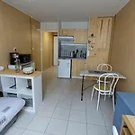 Studio Calme, entre centre et plage