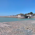 Sur le vieux port, centre de la Rochelle
