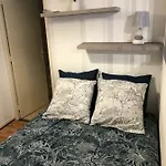 Very quiet 2-room apartment - Old Port, Town center
