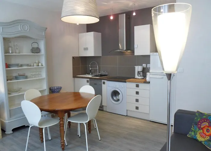 Cosy Flat Market