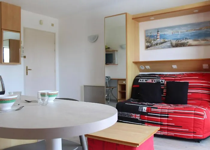 Studio Cosy Avec Piscine Et Parking, Proche Plage - Fr-1-246-137