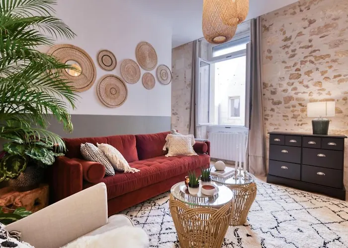 Le Fleuriau T3 Prestige&Cour Privée, Hypercentre