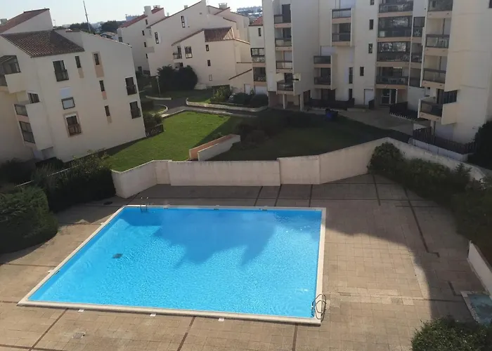 Studio Avec Piscine A La Rochelle, Proche Du Port - Fr-1-551-29