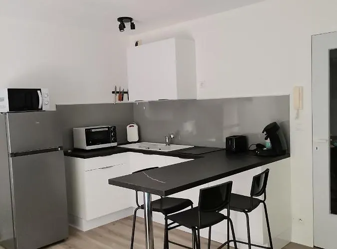 Studio Les Minimes Avec Parking Privatif Couvert