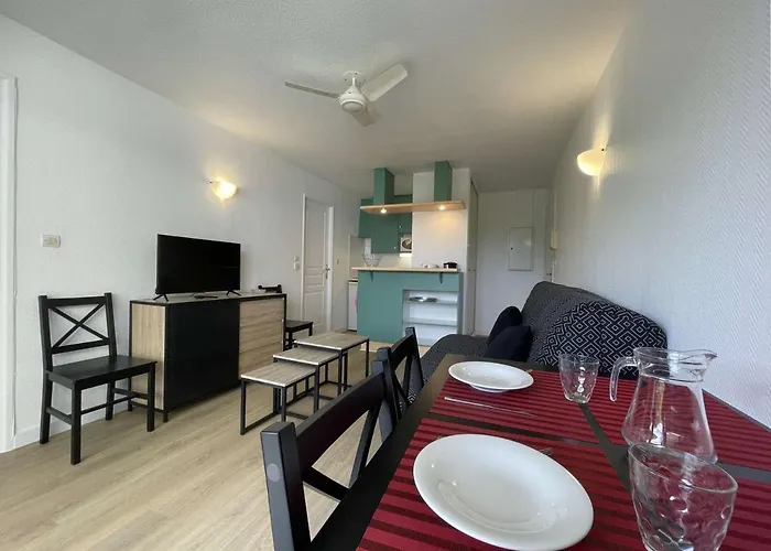 Appartement Cosy Avec Balcon, Parking Prive Et Proche Plage - La Rochelle - Fr-1-246-688