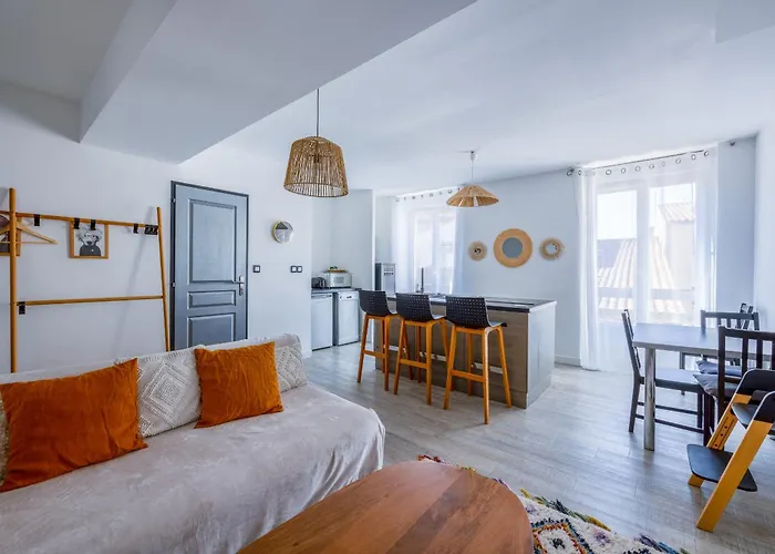 La Cours Des Dames - Appartement Sur Le Vieux Port De La Rochelle 43M2