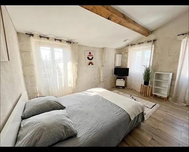 Logement Paisible Avec Parking