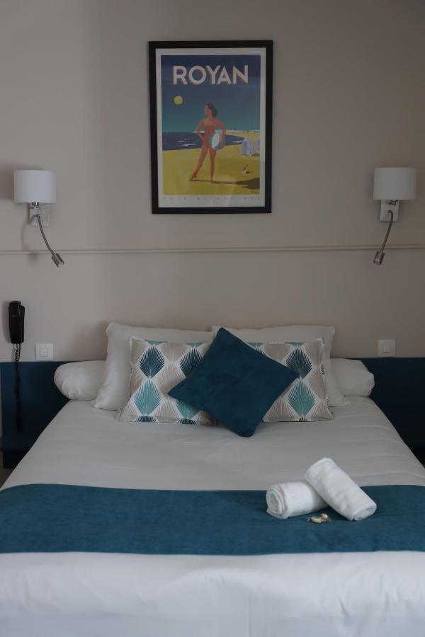 Hotel Un Sur Le Port 3*