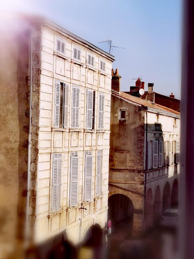 La Belle Amarre-bed And Breakfast-maison D'hotes * La Rochelle (Charente-Maritime)