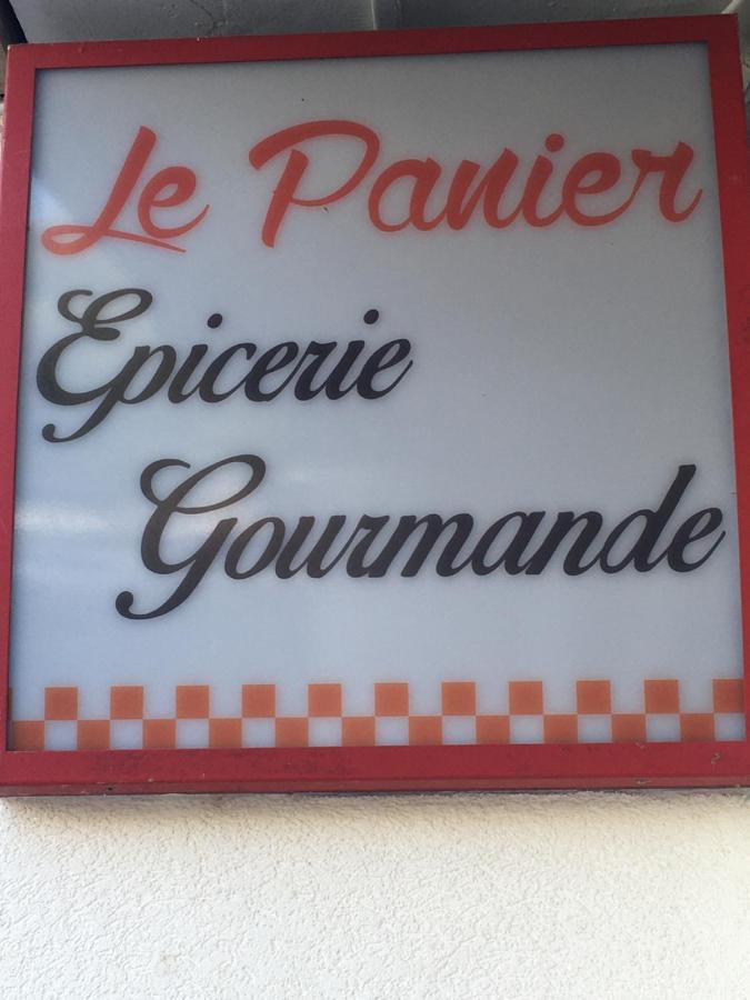 Detente Au Coeur De La Rochelle