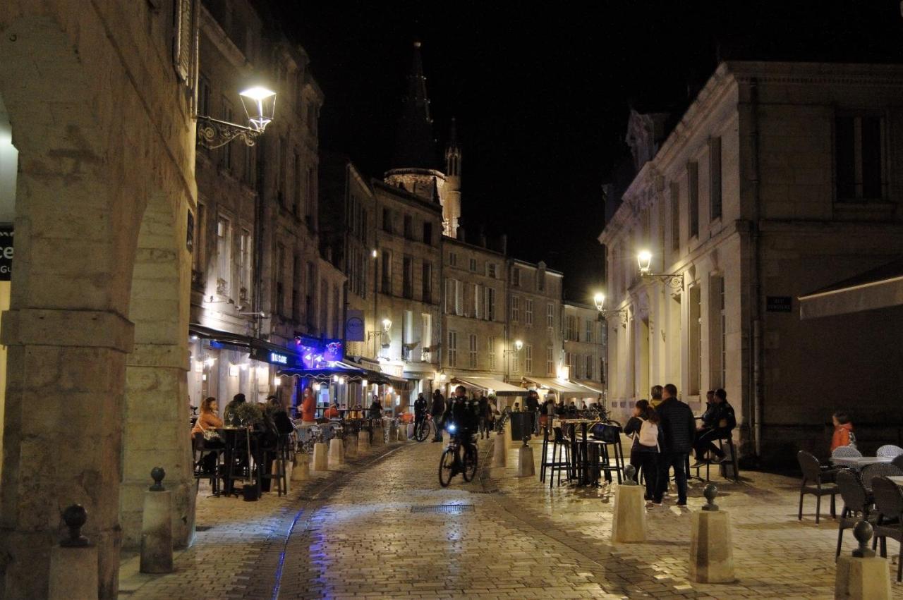 Apartment - Le Petit Rochelais -calme&cosy- Wifi-netflix
