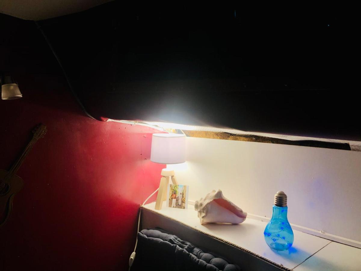Bateau-hôtel Nuit Insolite Sur Un Voilier Au Cœur De La Rochelle La Rochelle (Charente-Maritime)