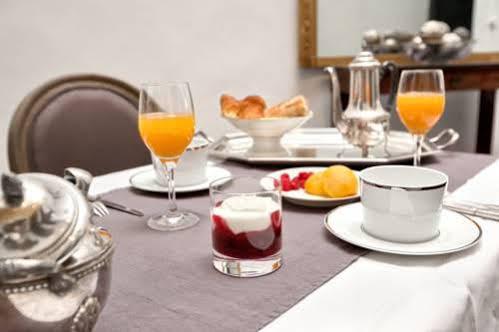 Cour Des Dames Bed & Breakfast La Rochelle (Charente-Maritime)
