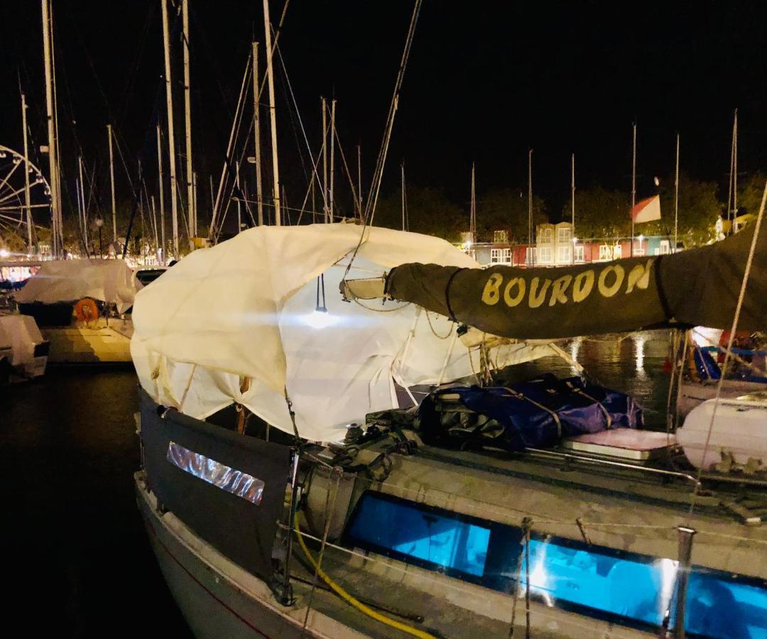 Nuit Insolite Sur Un Voilier Au Cœur De La Rochelle Bateau-hôtel *