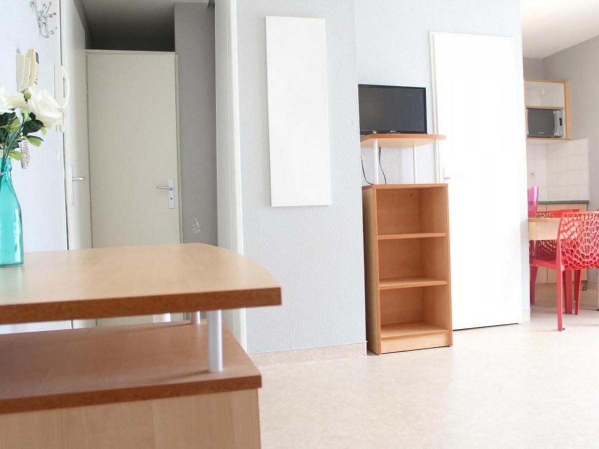 Apartment 2 Pieces Avec Balcon, Parking Et Piscine, La Rochelle - Fr-1-246-11 La Rochelle (Charente-Maritime)