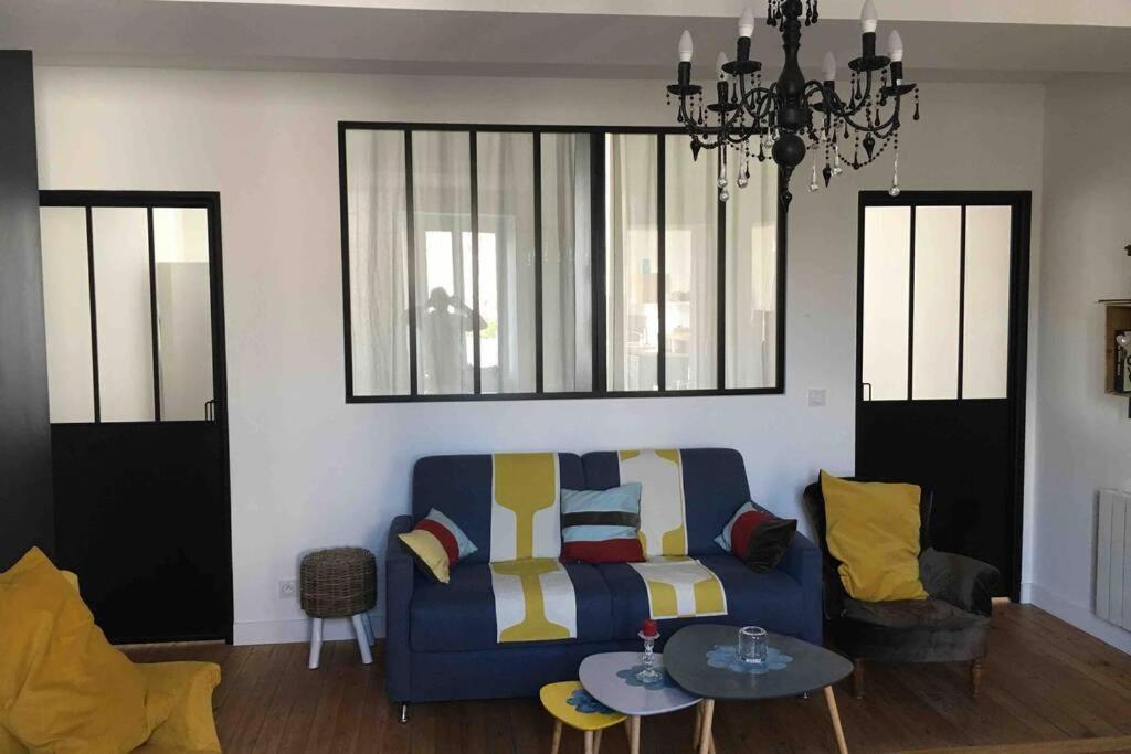 Apartment De Caractere Avec Terrasse. *