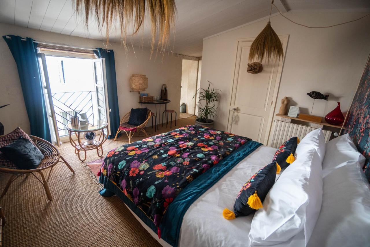 La Belle Amarre-bed And Breakfast-maison D'hotes * La Rochelle (Charente-Maritime)